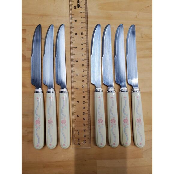 Vintage Corelle English Breakfast Rose Dinner Knives (Set of 7)  PRE-OWNED - Picture 1 of 2